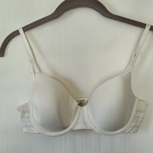Vanity Fair Beautifully Smooth Invisible Lines Bra Sz 34B Ivory Padded 75273 EUC